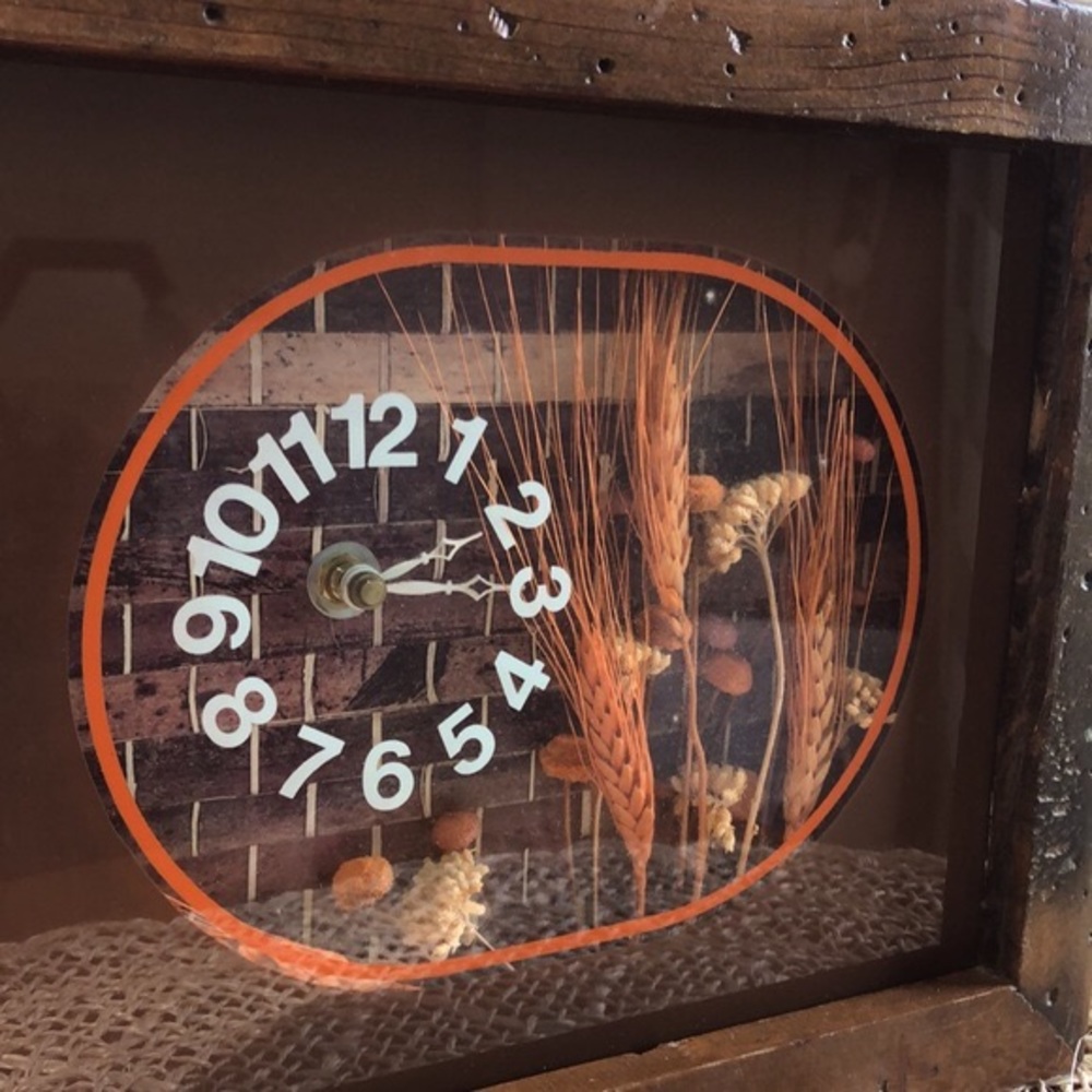 1970’s Vintage Shadowbox Clock With Dried Flowers